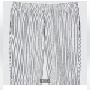 Uniqlo Men’s Stretch East Seersucker Shorts Striped Stretch Cotton